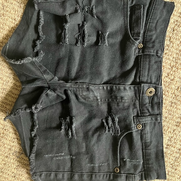 Girls Jean shorts (4) & skirt - Picture 8 of 11